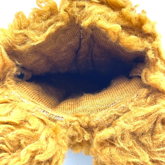 Vintage 1988 Alf Hand Puppet with Black 'Born To Rock’ T-Shirt - Picture 4 of 6